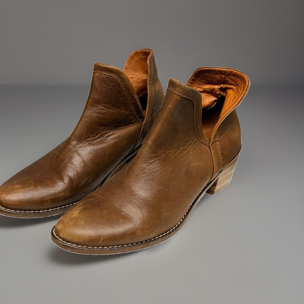 Wolverine Women's Brown Leather Ankle Booties Slip On Western Boots Size 9.5